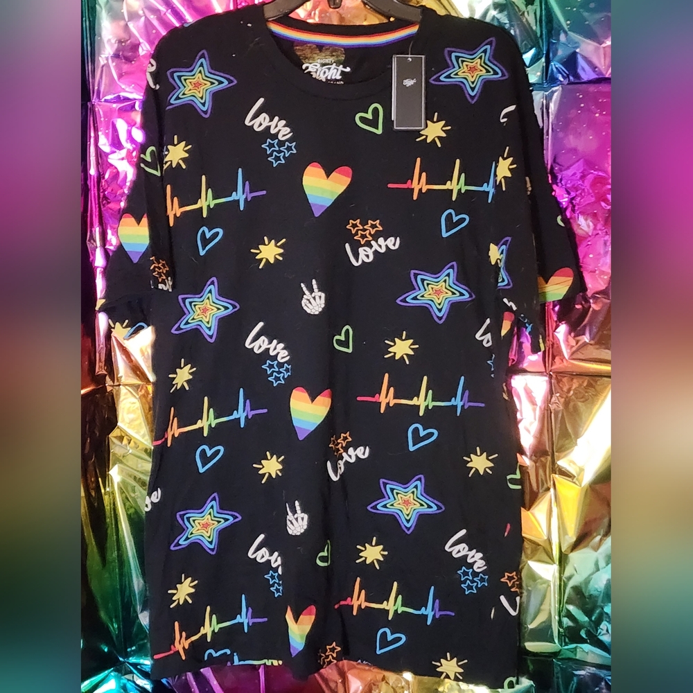 NEW LGBTQ GAY PRIDE Rainbow Tee